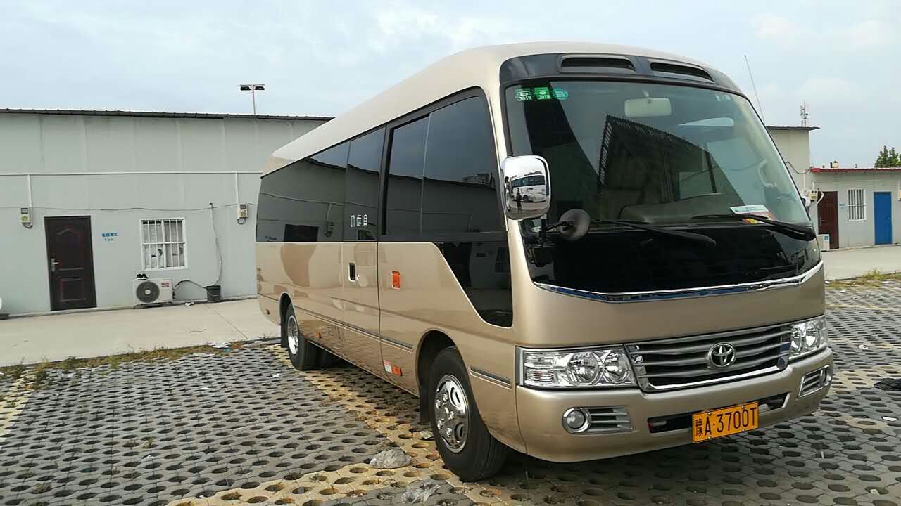 鄭州大巴車租賃，鄭州50人大巴租一天多少錢？